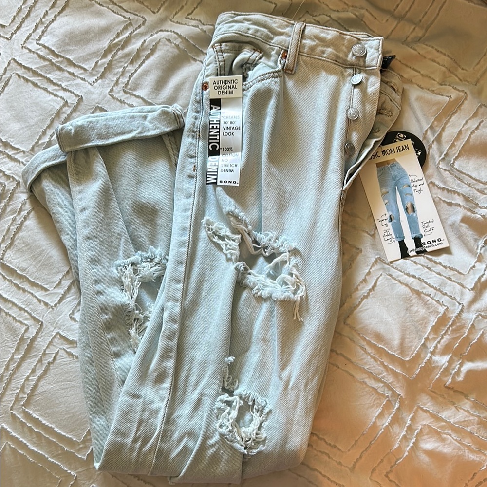 Women's Light Blue Mom Jeans